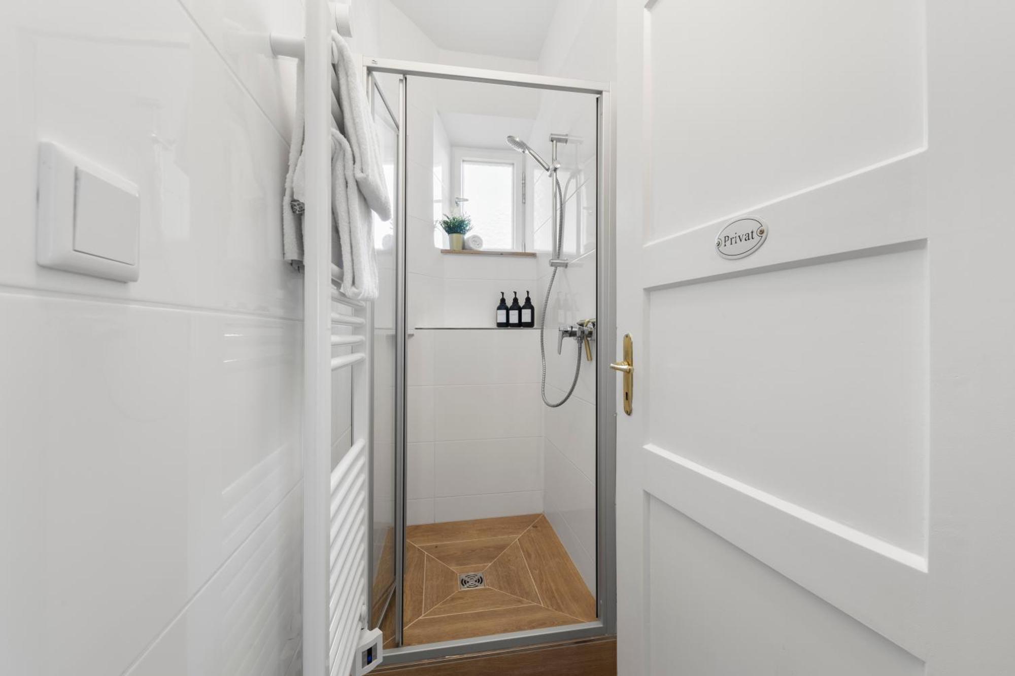 Apartment Boutique-apartment Liebelei Miesbach, Zentral, Terrasse, Parkplatz *