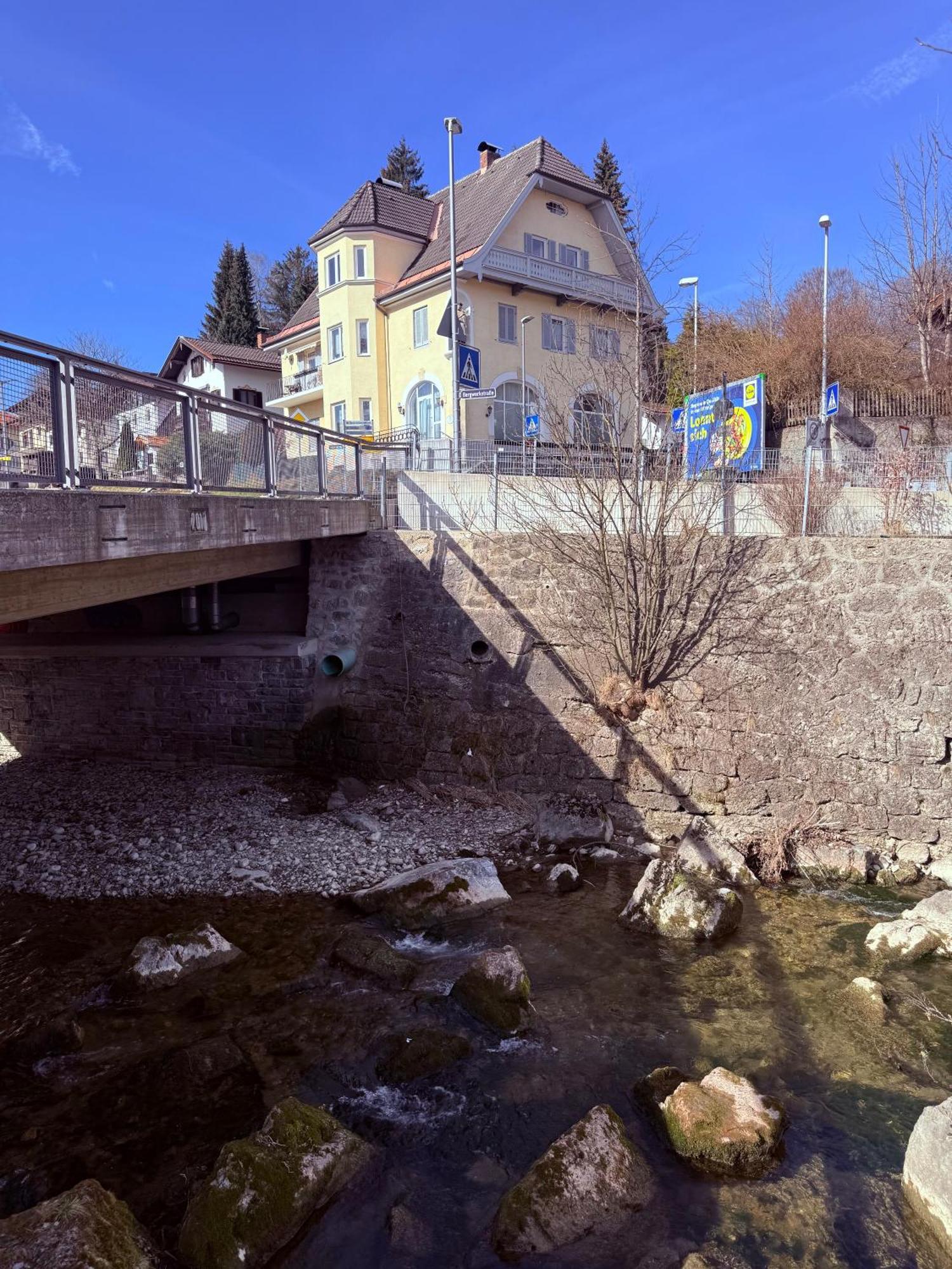 Boutique-apartment Liebelei Miesbach, Zentral, Terrasse, Parkplatz Miesbach