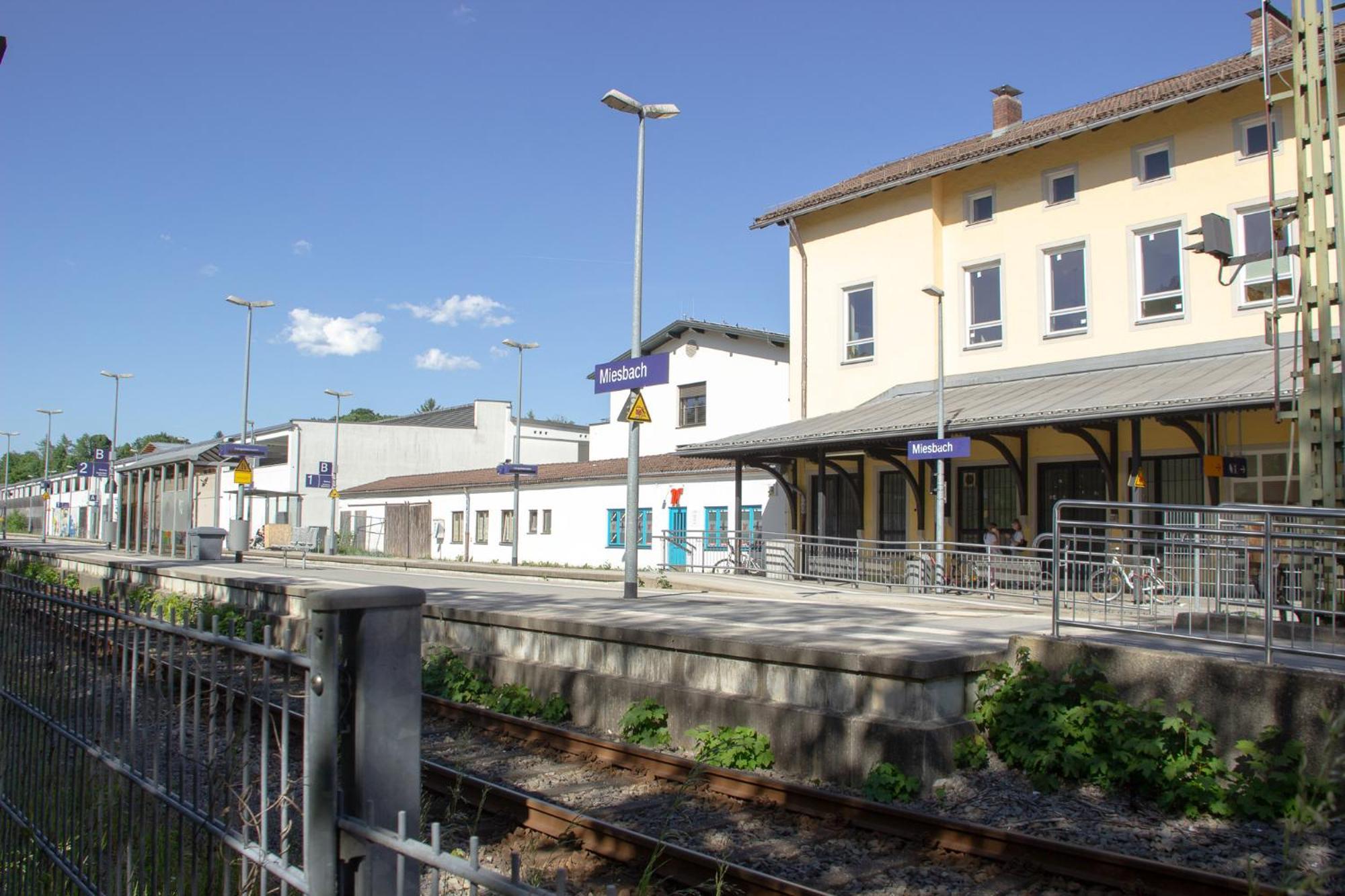 Boutique-apartment Liebelei Miesbach, Zentral, Terrasse, Parkplatz Apartment Miesbach